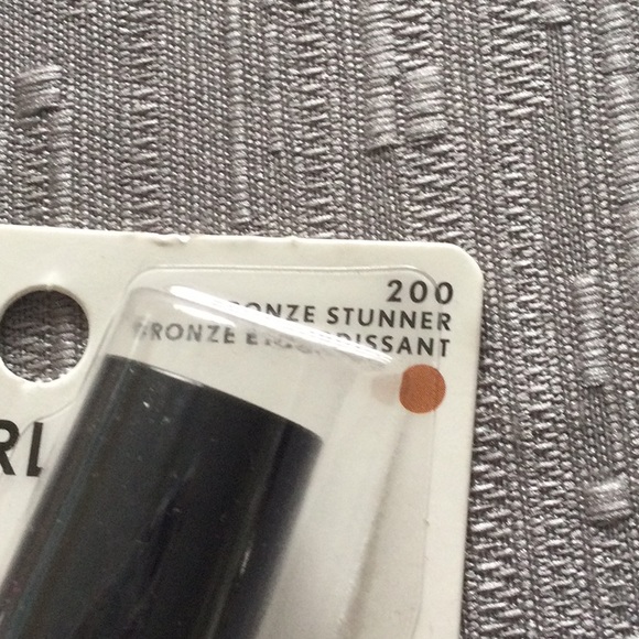 COVERGIRL TruBlend Super Stunner Liquid Strobe Highlighter - Picture 3 of 5